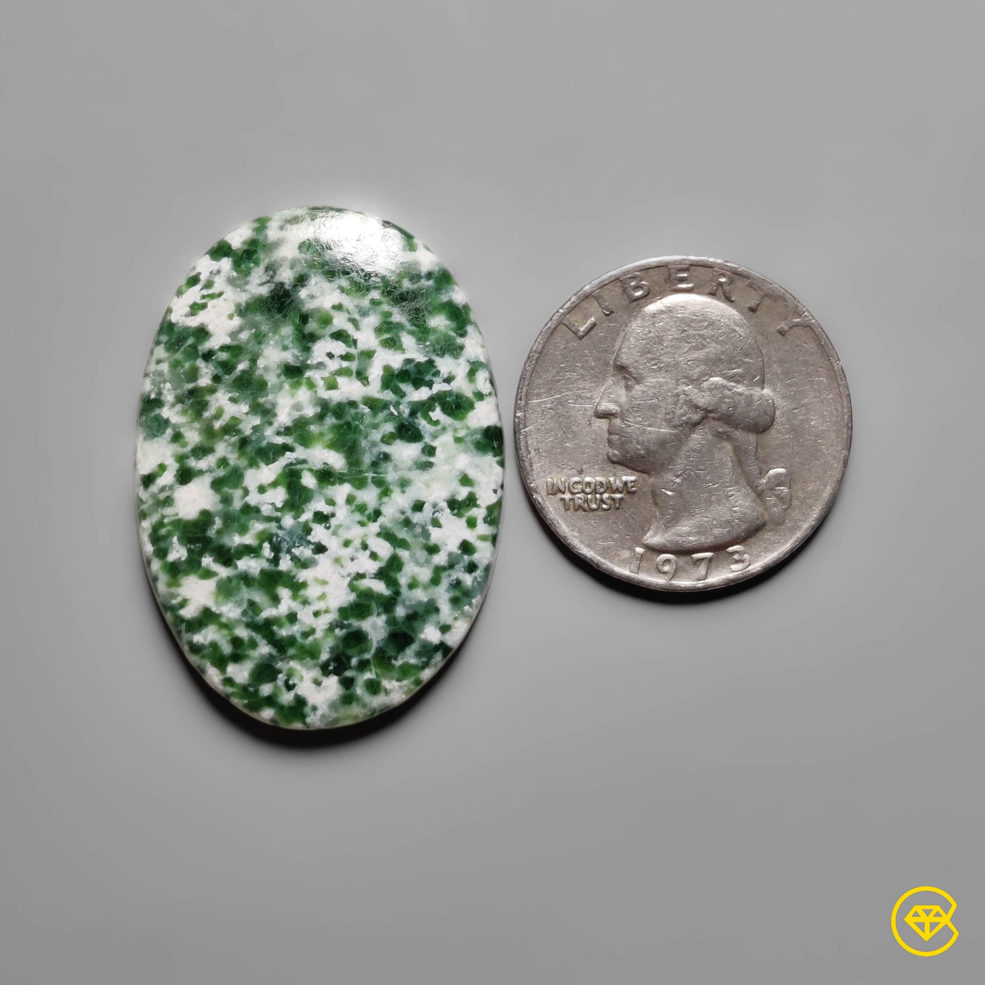 Chrome Diopside|Quartz