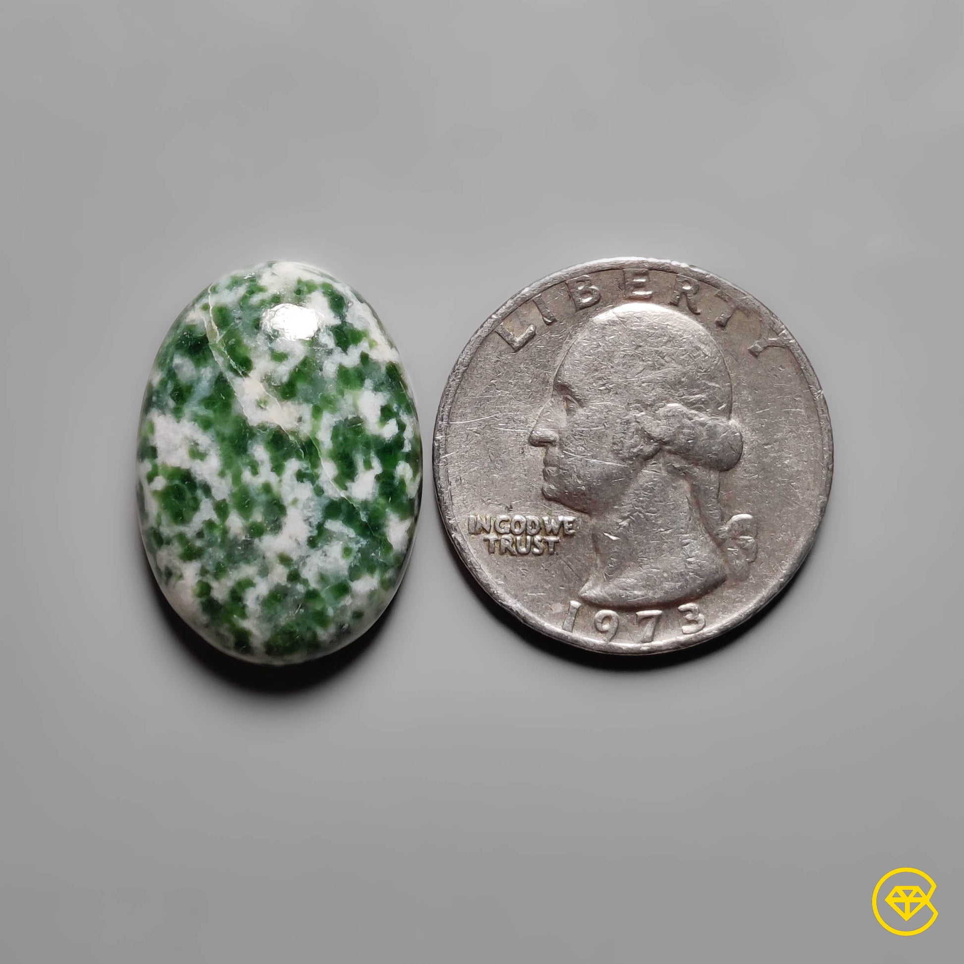 Chrome Diopside|Quartz