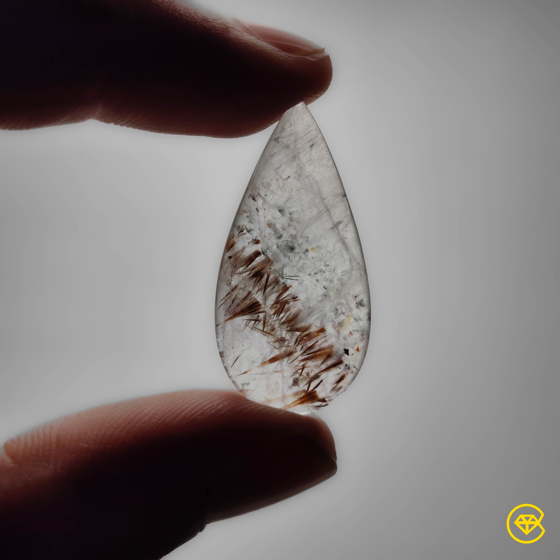 Cacoxenite|Quartz