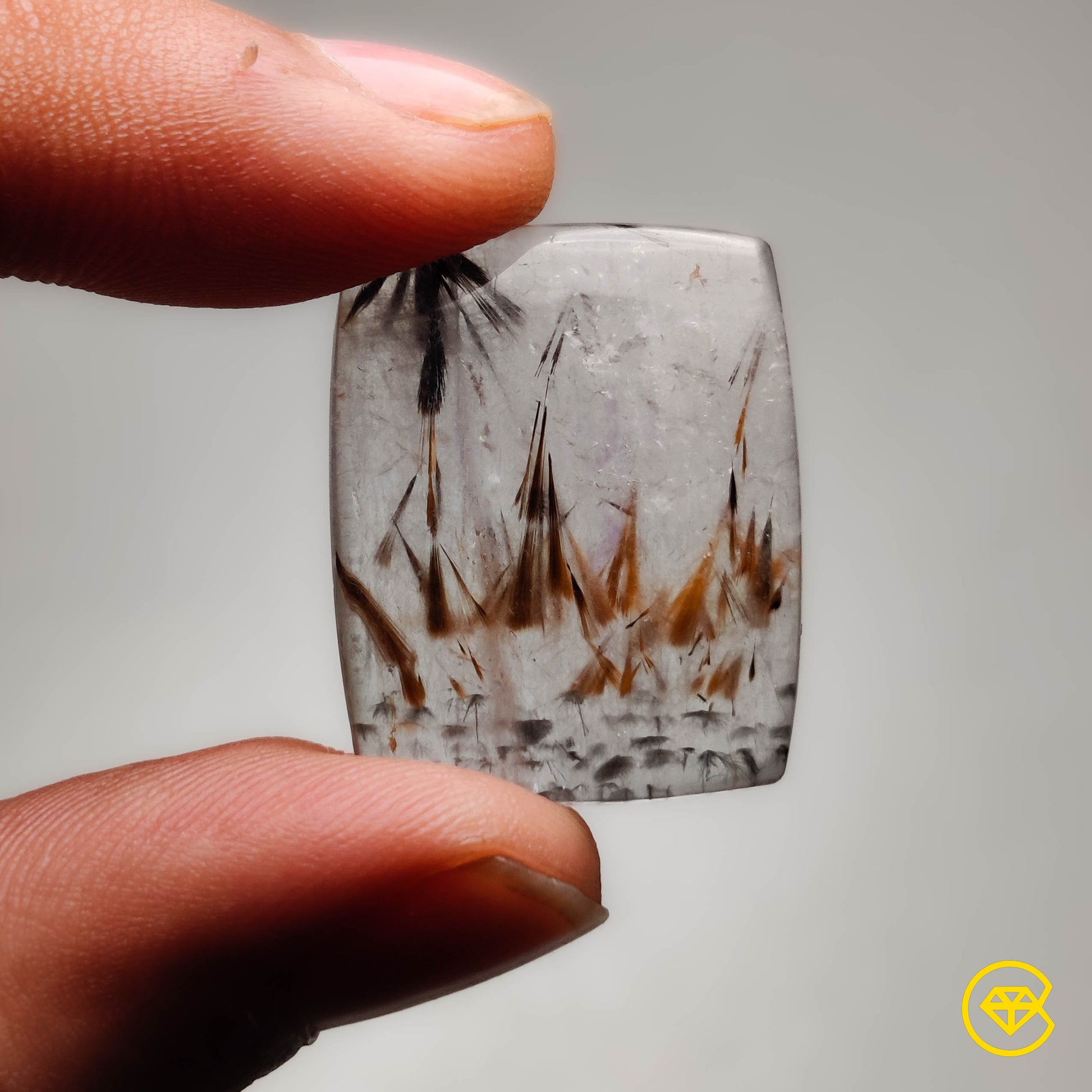 Cacoxenite|Quartz