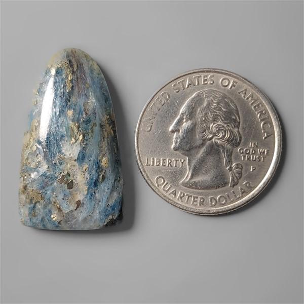 Kyanite|Pyrite