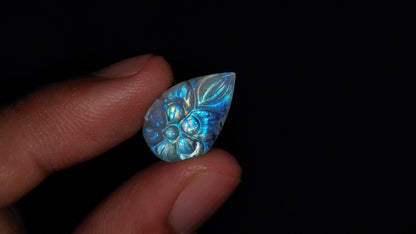 Rainbow Moonstone Mughal Carving